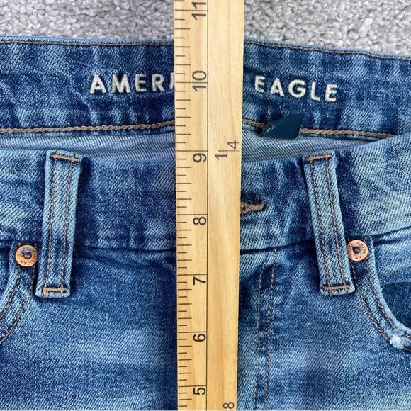 American Eagle Jeans Women's 6 Blue Curvy Straight Low Rise Medium Wash Torn Rip - Picture 10 of 13